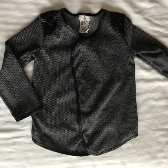 Max Studio Cardigan w/ awesome detailing - Picture 2 of 6